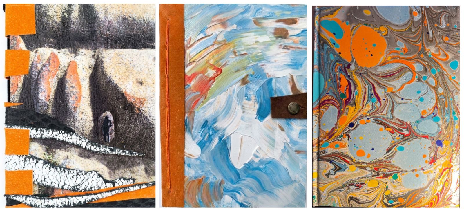 Tres cuadernos: tapa con paisaje de rocas y pestañas naranjas, tapa pintada en azules y tapa de papel marmolado.